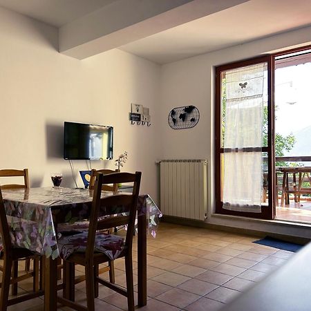 Апартаменты 4Flats In Orto Di Venanzio Барреа Экстерьер фото