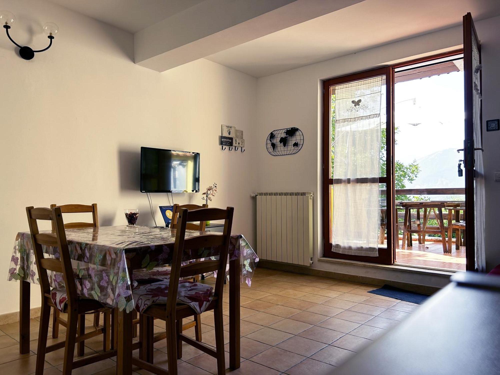 Апартаменты 4Flats In Orto Di Venanzio Барреа Экстерьер фото